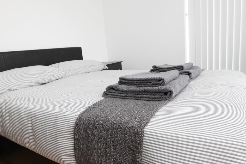 Radalco Apartments Hounslow Phòng bức ảnh