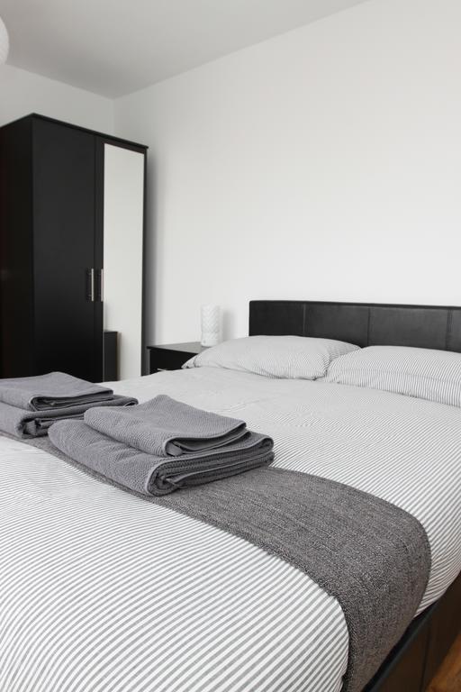 Radalco Apartments Hounslow Phòng bức ảnh